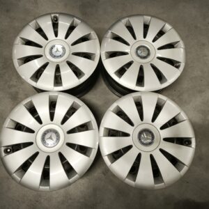 MERCEDES BENZ B-KLASSE OCELOVÉ DISKY 6x15 ET47 5x112
